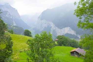 Lauterbrunnen İsviçre 'nin Bern kantonunda Interlaken-Oberhasli ilçesine bağlı bir belediyedir..