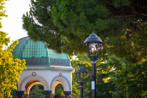 Sultanahmet Meydanı ve çevresindeki tarihi anıtlar