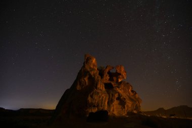 Yazlkaya, Hitit başkenti Hattusa 'nın 2 km kuzeydoğusundaki doğal kayaların arasına inşa edilmiş bir açık hava tapınağıdır..
