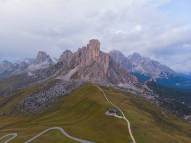 Passo di Giau hava manzarası