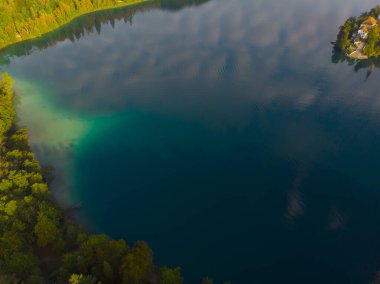 Bled Gölü, Slovenya 'nın kuzeybatısında Bled kasabasının bitişiğindeki Yukarı Carniolan bölgesinde yer alan bir göldür..