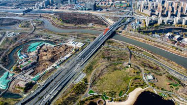 Çin Changchun 'daki Nanxi Wetland Park' ın sonbahar manzarası.