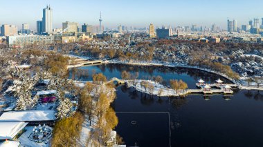 Kardan sonra Changchun, Çin 'deki South Lake Park' ın manzarası