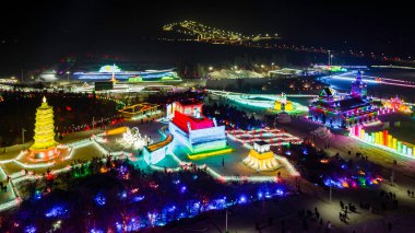 Çin Changchun Buzu ve Kar Xintiandi Buzu ve Kar Heykelleri ve Gece Işığı Manzarası