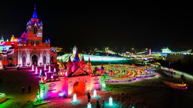 Çin Changchun Buzu ve Kar Xintiandi Buzu ve Kar Heykelleri ve Gece Işığı Manzarası