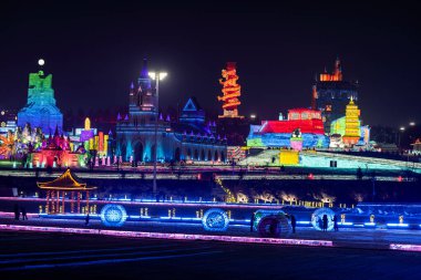 Çin Changchun Buzu ve Kar Xintiandi Buzu ve Kar Heykelleri ve Gece Işığı Manzarası