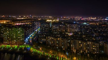 Yazın Changchun, Çin 'deki Nanxi Wetland Parkı' nın gece manzarası