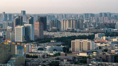 Yazın Changchun şehrinin sabah manzarası.
