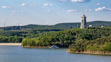 Yazın Changchun, Çin 'deki Jingyuetan Ulusal Orman Parkı manzarası