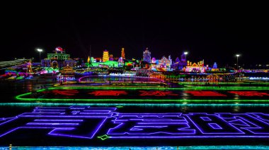 5. Çin Changchun Buzu ve Kar Yeni Dünya Buzu ve Kar Heykelleri ve Mimari Manzaraları