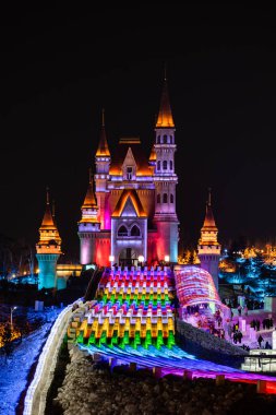 5. Çin Changchun Buzu ve Kar Xintiandi Kalesi ve Aydınlatma Alanı