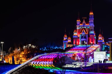 5. Çin Changchun Buzu ve Kar Xintiandi Kalesi ve Aydınlatma Alanı