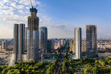 Yazın başında Changchun, Çin 'in mimari manzarası