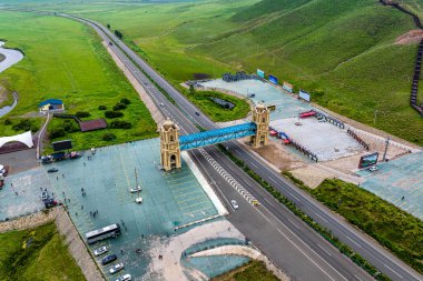 Wulanmaodu otlağı. İç Moğolistan, Çin 'de manzara alanı.