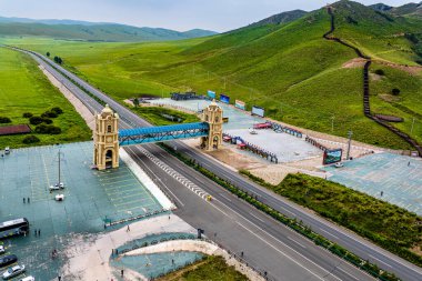 Wulanmaodu otlağı. İç Moğolistan, Çin 'de manzara alanı.