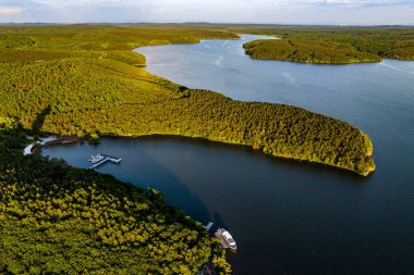 Ay Koyu, Jingyuetan Ulusal Orman Parkı, Changchun, Çin Yazları