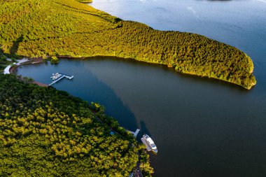 Ay Koyu, Jingyuetan Ulusal Orman Parkı, Changchun, Çin Yazları