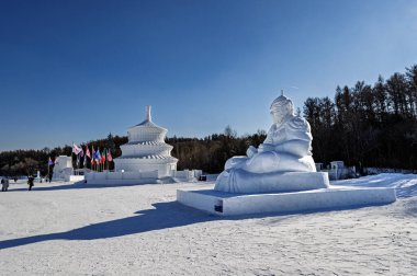 Çin, Changchun 'daki Jingyuetan Gölü' nde hayvan heykelleri, 11 Ocak 2025.