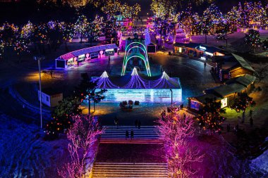 Mimarlık ve renkli ışıklar - Changchun Dünya Heykel Parkı, Çin