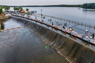 Jingyuetan Ulusal Orman Parkı 'ndaki Yishuiwan manzarası, Changchun, Çin