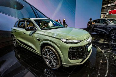 14 Temmuz 2025 'te Changchun, Çin' de 22. Changchun Uluslararası Otomobil Fuarı birçok ünlü arabayla düzenlendi ve birçok marka yeni modeller piyasaya sürdü..