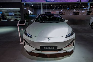 14 Temmuz 2025 'te Changchun, Çin' de 22. Changchun Uluslararası Otomobil Fuarı birçok ünlü arabayla düzenlendi ve birçok marka yeni modeller piyasaya sürdü..