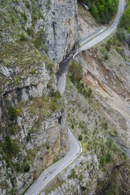 Ligurian Alpleri 'ndeki dağ yolu, İtalya