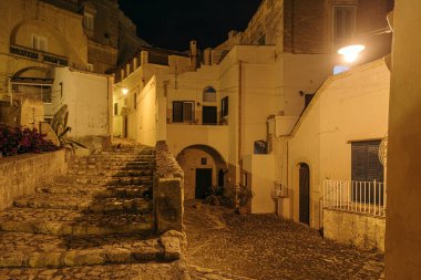Matera, Sassi di Matera, Basilicata Bölgesi, İtalya 'da gece görüşü