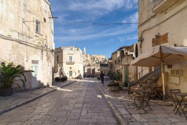 Matera, İtalya - 2 Kasım 2023: Matera eski kasabası, Basilicata bölgesi, İtalya. UNESCO Dünya Mirası Alanı