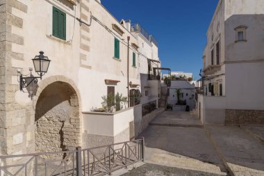 Vieste, İtalya - 28 Ekim 2023: Vieste eski kasabası, Foggia bölgesi, Apulia bölgesi