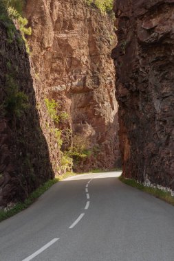 Daluis vadilerindeki dağ yolu, Bölgesel Doğa Rezervi, Güney Fransa