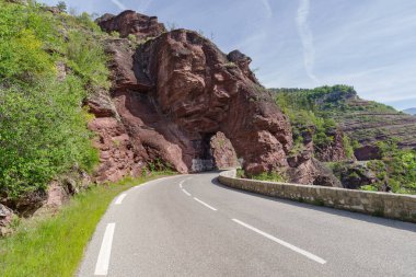 Daluis vadilerindeki dağ yolu, Bölgesel Doğa Rezervi, Güney Fransa