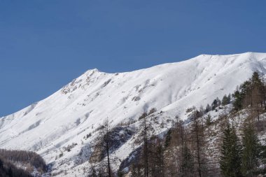 Ligurian Alplerinde kış mevsimi, Piedmont bölgesi, kuzey batı İtalya