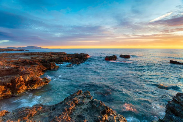 Красивый Восход Солнца Над Средиземным Морем Торрес Саль Кастеллоне — стоковое фото