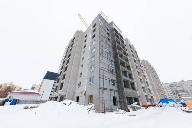 Kışın ortasında Kar Kaplama Vakfından Çok Katlı Bir Bina Yükseliyor!