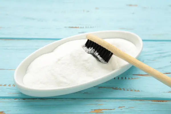 Tandenborstel Bakpoeder Reinigen Blauwe Achtergrond Bovenaanzicht — Stockfoto