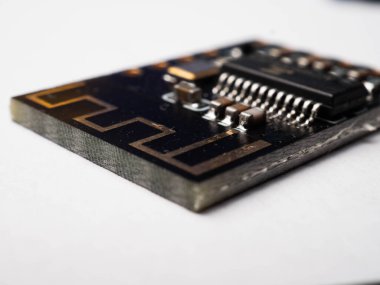 Kablosuz ses devresini beyaz izole bir arkaplanda kapat