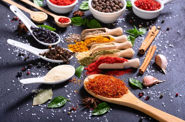 Baharat karışımı. Hint yemeği geçmişi. Üst görünüm