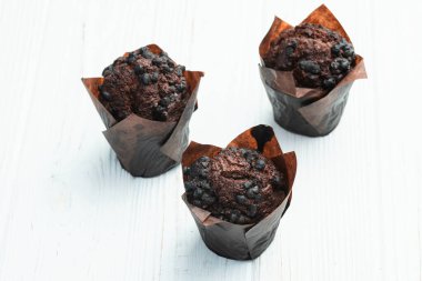Tatlı çikolatalı kek (cupcake). En iyi görüntü fotoğrafçılığı