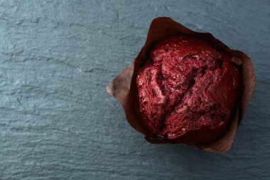 Tatlı böğürtlenli kek (kek). En iyi görüntü fotoğrafçılığı