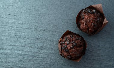 Tatlı çikolatalı kek (cupcake). En iyi görüntü fotoğrafçılığı