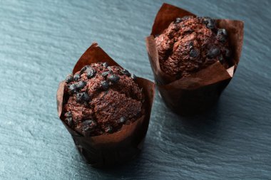 Tatlı çikolatalı kek (cupcake). En iyi görüntü fotoğrafçılığı
