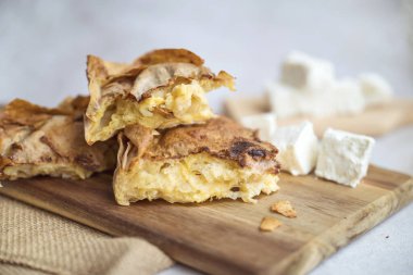 Ev yapımı Cheese Phyllo Pastası