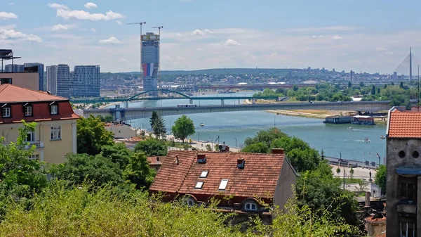 Ponti Sul Fiume Sava Belgrado Paesaggio Urbano Caldo Giorno Estate — Foto Stock