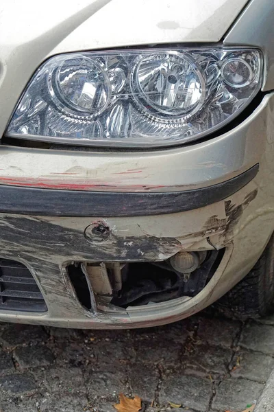 Hasarlı Araba Tampon Trafik Kazası Sigorta Sorunları — Stok fotoğraf