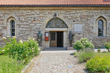 Belgrad, Sırbistan - 5 Temmuz 2021: Saint Petka Ortodoks Kilisesi Kalemegdan Parkı Yazı.