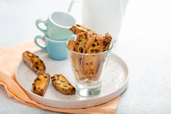 Close Sweet Cantuccini Almond Biscuits Plate Copy Space Coffee Cups — Stock Photo, Image
