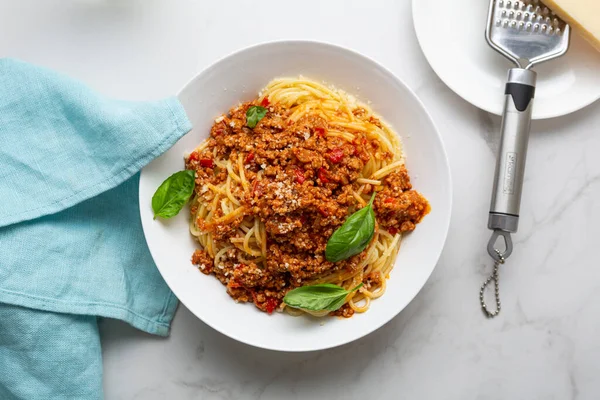 Espaguete Com Molho Carne Queijo Bolonhesa Tigela — Fotografia de Stock