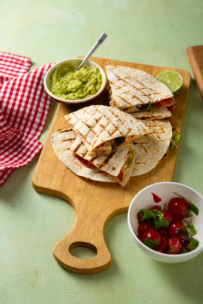 Sliced Grilled Quesadilla Meat Cheese Salsa Guacamole — Stock Photo, Image