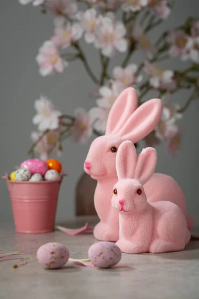 Pequeño Chocolate Huevos Pascua Decoración Vacaciones Conejito Rosa —  Fotos de Stock